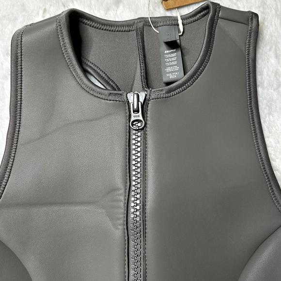 NWT Skims Rubberized Scuba High Neck Bikini Top Women’s XXS - Picture 3 of 5